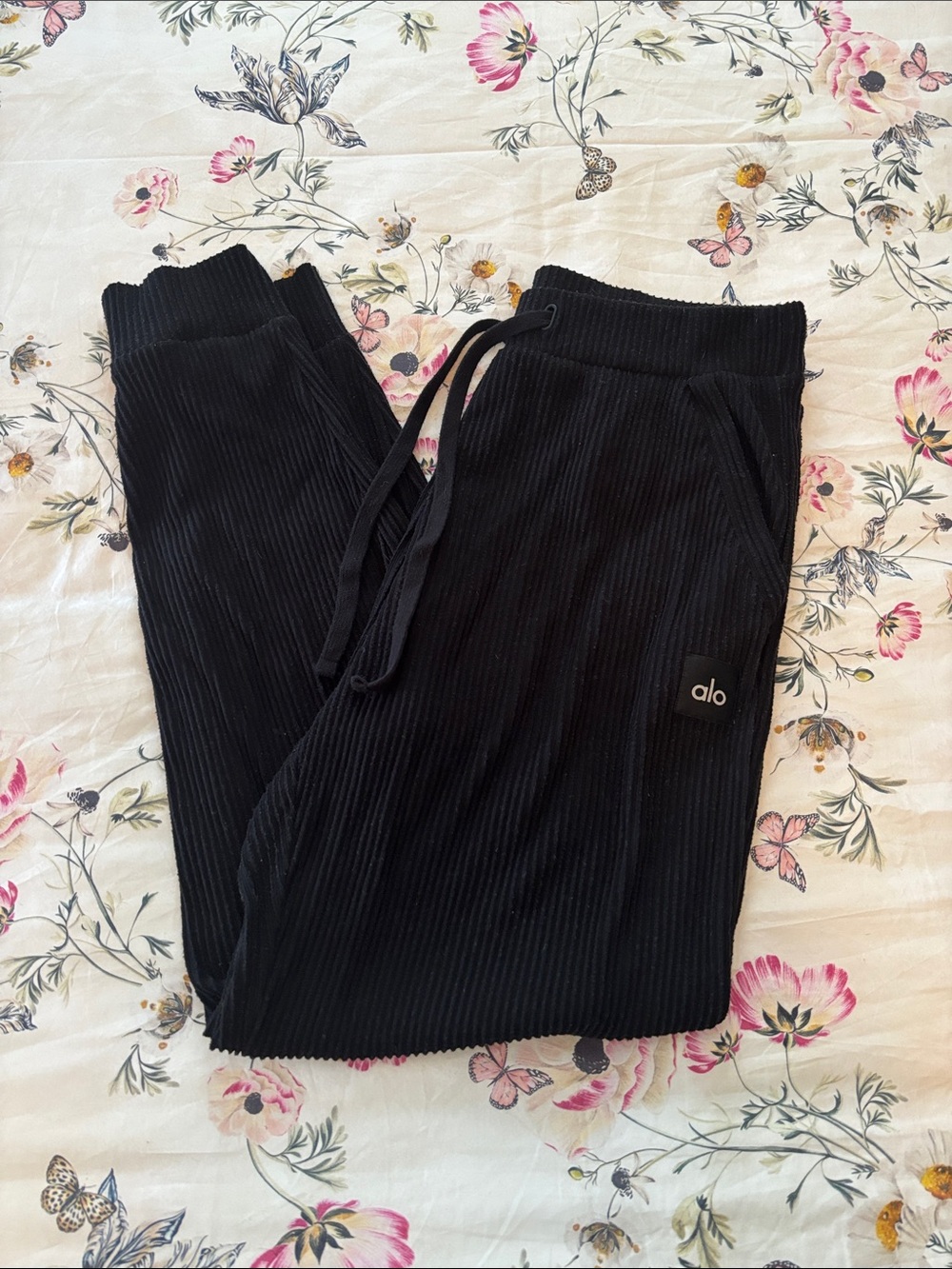 ALO Yoga Black Ribbed Joggers with Drawstring